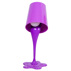 Abajur de mesa balde de tinta lilás com soquete E27 para lâmpada 40W. Decoração criativa e iluminação decorativa.