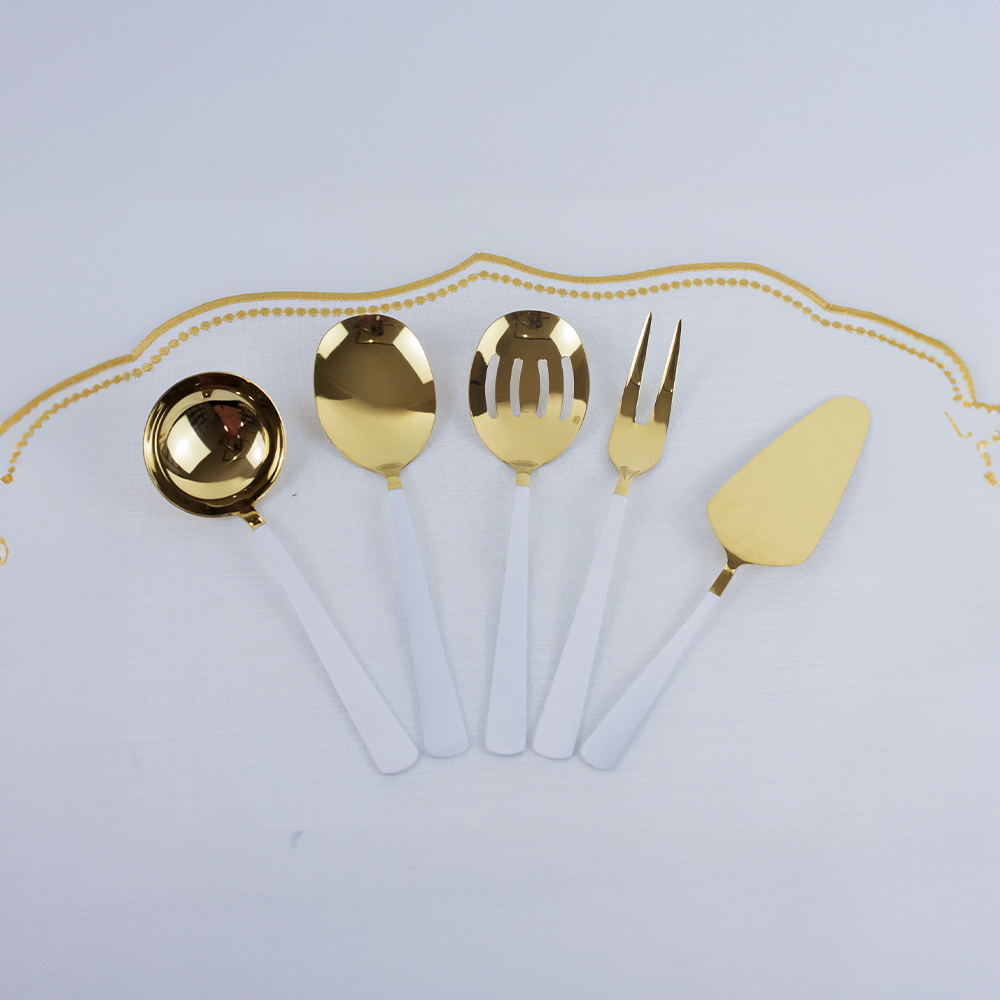 Conjunto de talheres de servir inox branco e dourado 5 peças Conjunto de talheres de servir inox branco e dourado com 5 peças elegantes