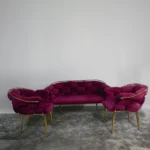 Conjunto de sofá vinho com estrutura dourada, moderno, elegante e confortável